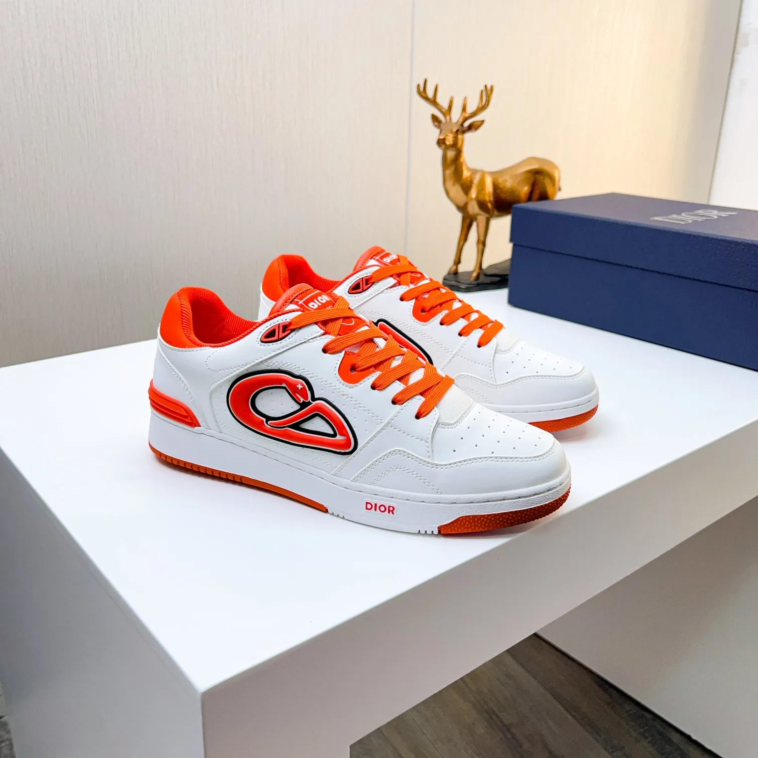 Men's Men's Shoes 💰420 [New Style] 🦩🦩Dior - Low-top sneakers 2025 spring men's collection new arrivals [Celebrate][Celebrate][Celebrate], reinterpret the basketball shoe design and become a classic Dior item [strong][strong][strong], carefully crafted in black and cream white smooth cowhide, paired with beige suede, showing leather on the side The CD logo, tongue, sole and back side are decorated with various distinctive details to enhance the style[666][666], while eyelet details, topstitching and rubber panels highlight the dynamic charm of its athletic style[strong][strong][strong]. It has a two-color rubber sole, which can be matched with various clothing to create a refined look. Size: 38 to 44 (45 can be customized